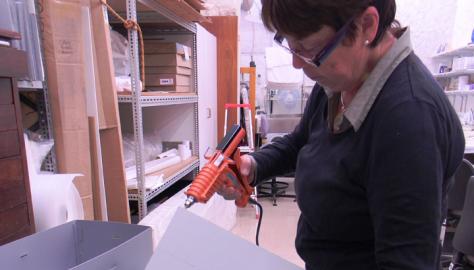 Maggie Myers constructing the bonnet mount Image copyright of WA Museum Photo by Isa Loo